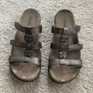Taos sandals